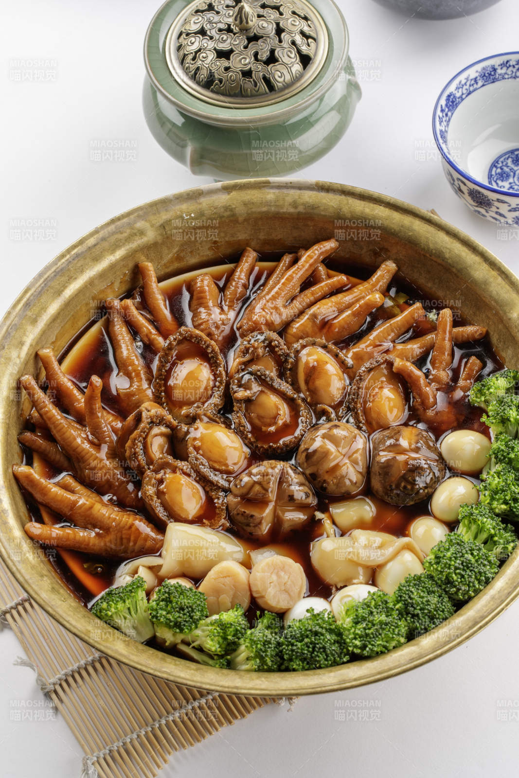 金盆陆海空凤爪鲍鱼鸽子蛋香菇图片