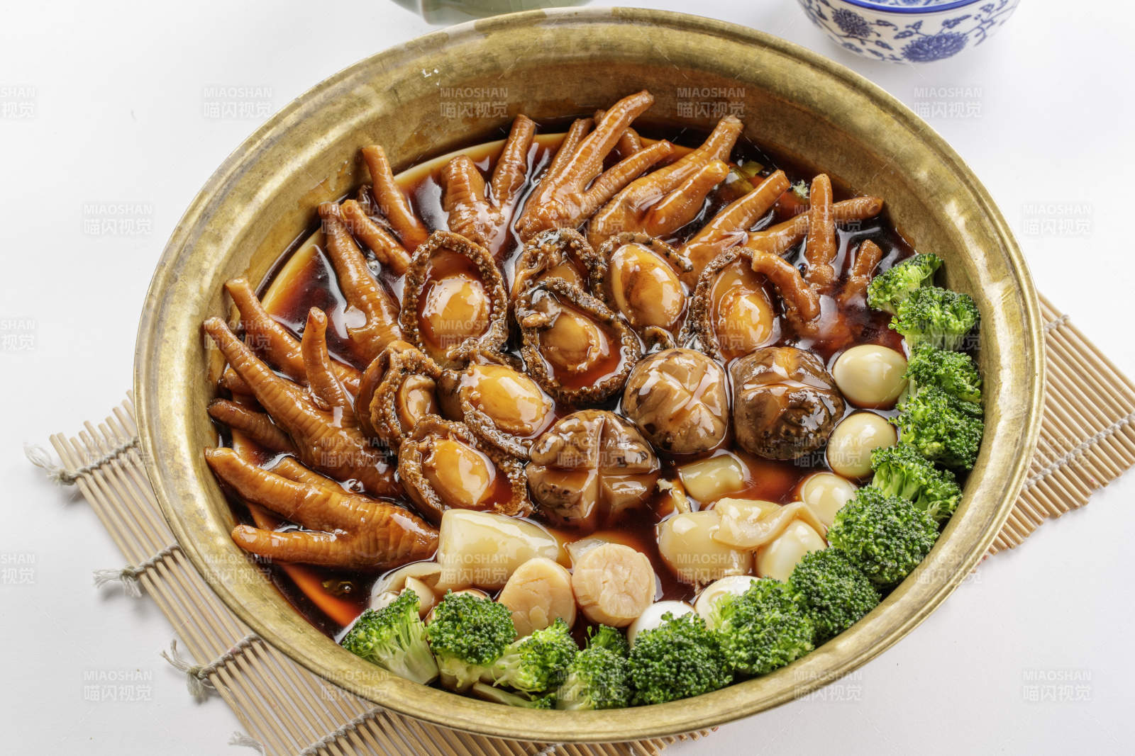 金盆陆海空凤爪鲍鱼鸽子蛋香菇图片