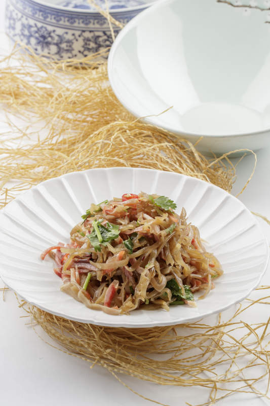 肉丝煸东北酸菜图片