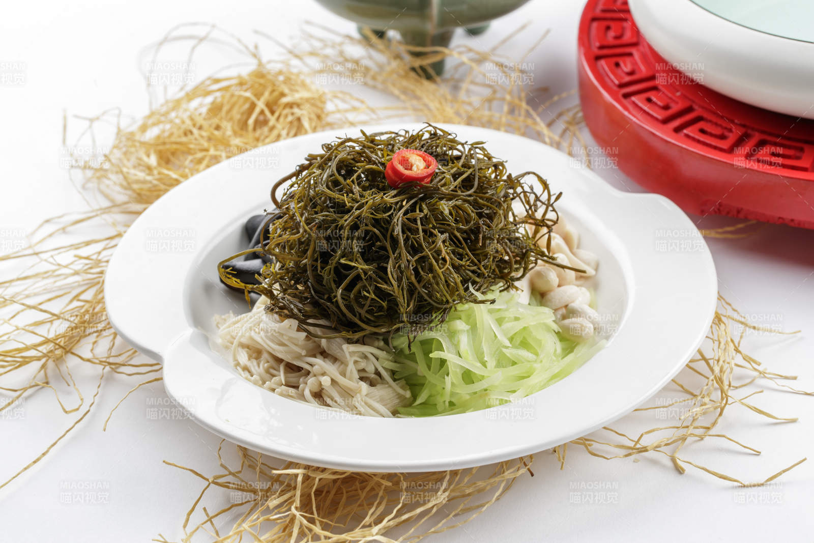 凉拌海菜木耳金针菇海鲜菇西芹丝图片