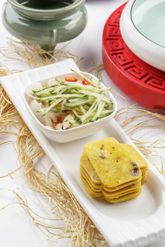 豆馅黄糕切片配凉皮图片