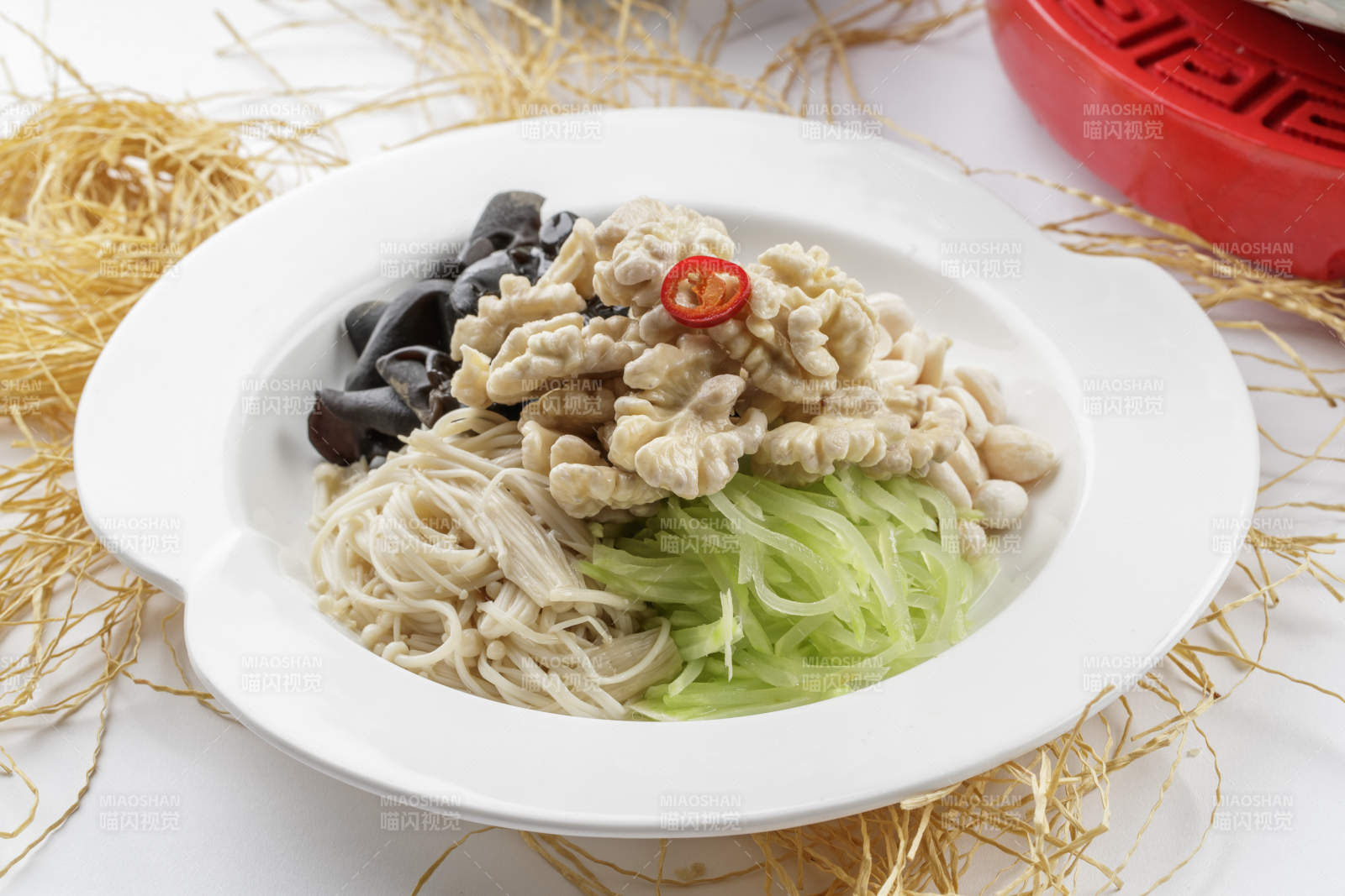 笋丝木耳金针菇果仁桃仁图片