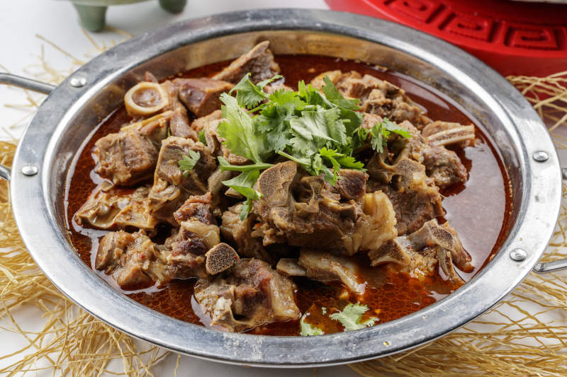 铁锅红焖羊肉图片