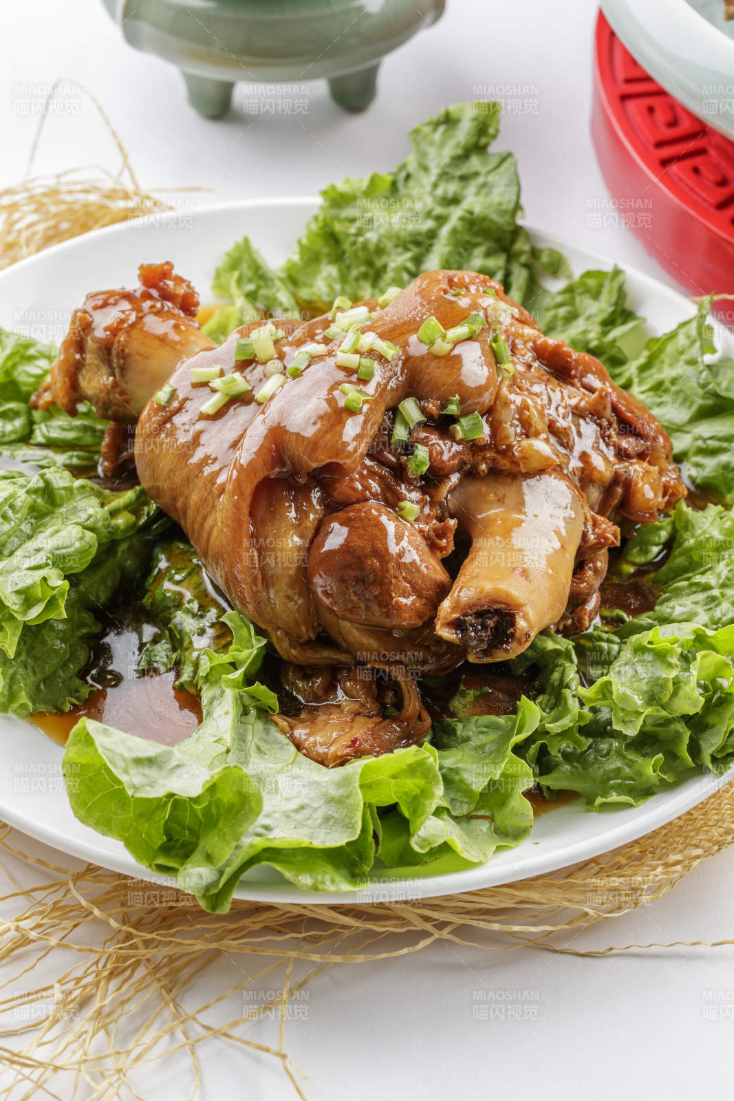 酱焖肘子猪肘子图片