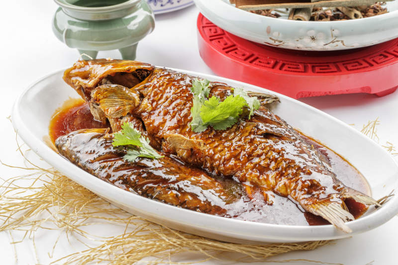 浇汁干烧官厅鲤鱼图片