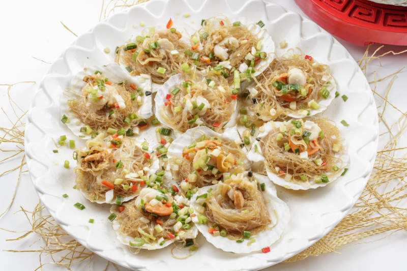 蒜蓉粉丝蒸扇贝图片