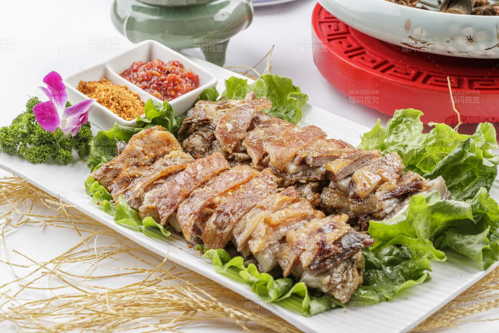 家常烤羊排图片