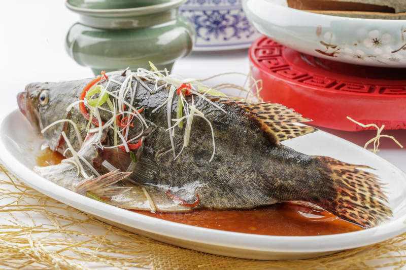 浇汁清蒸桂鱼图片