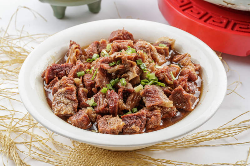 风味红焖牛腩图片