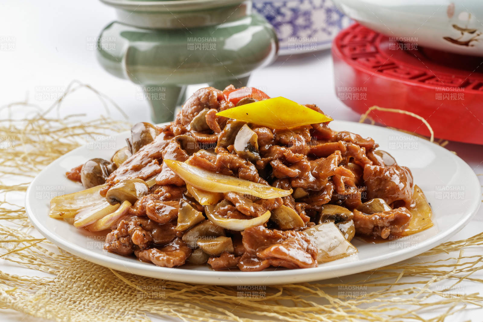 洋葱口蘑爆牛柳图片