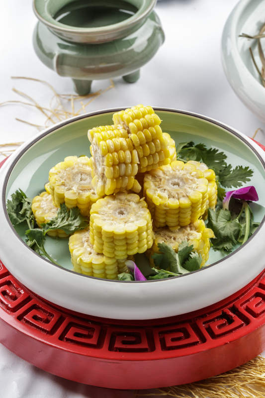 新鲜火锅食材玉米段图片