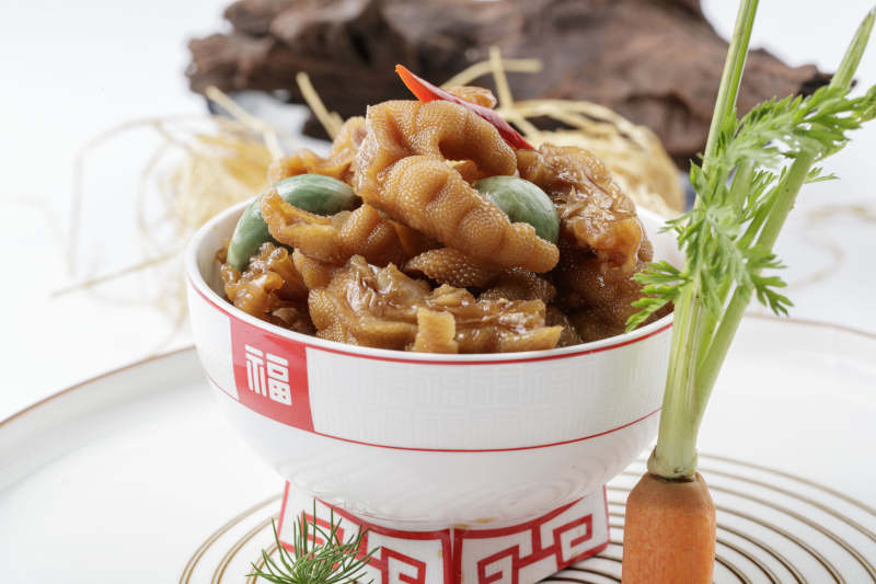 腊八蒜卤鸡脚图片