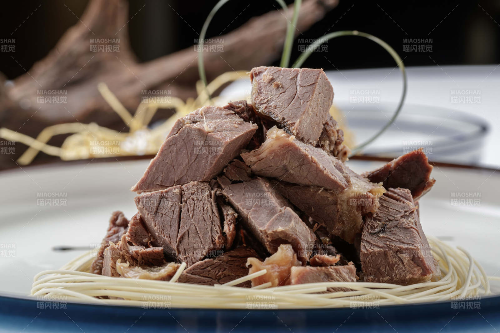 五香酱牛肉图片