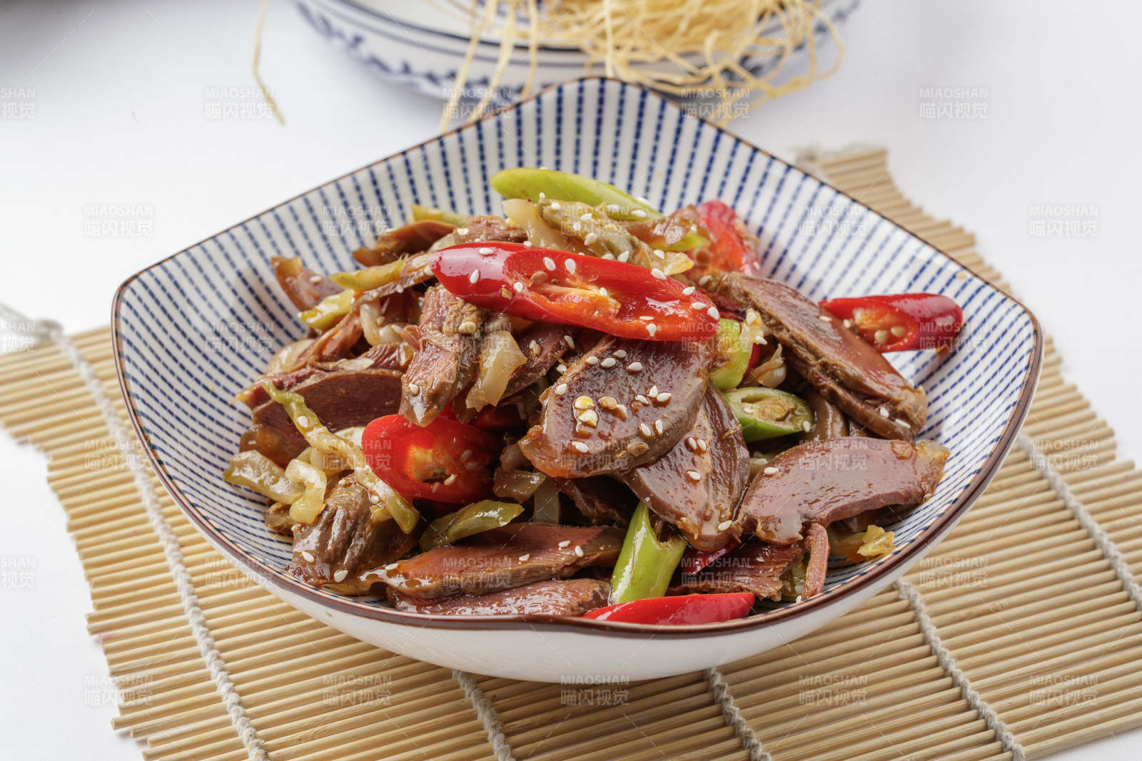 辣炒牛口条牛舌图片