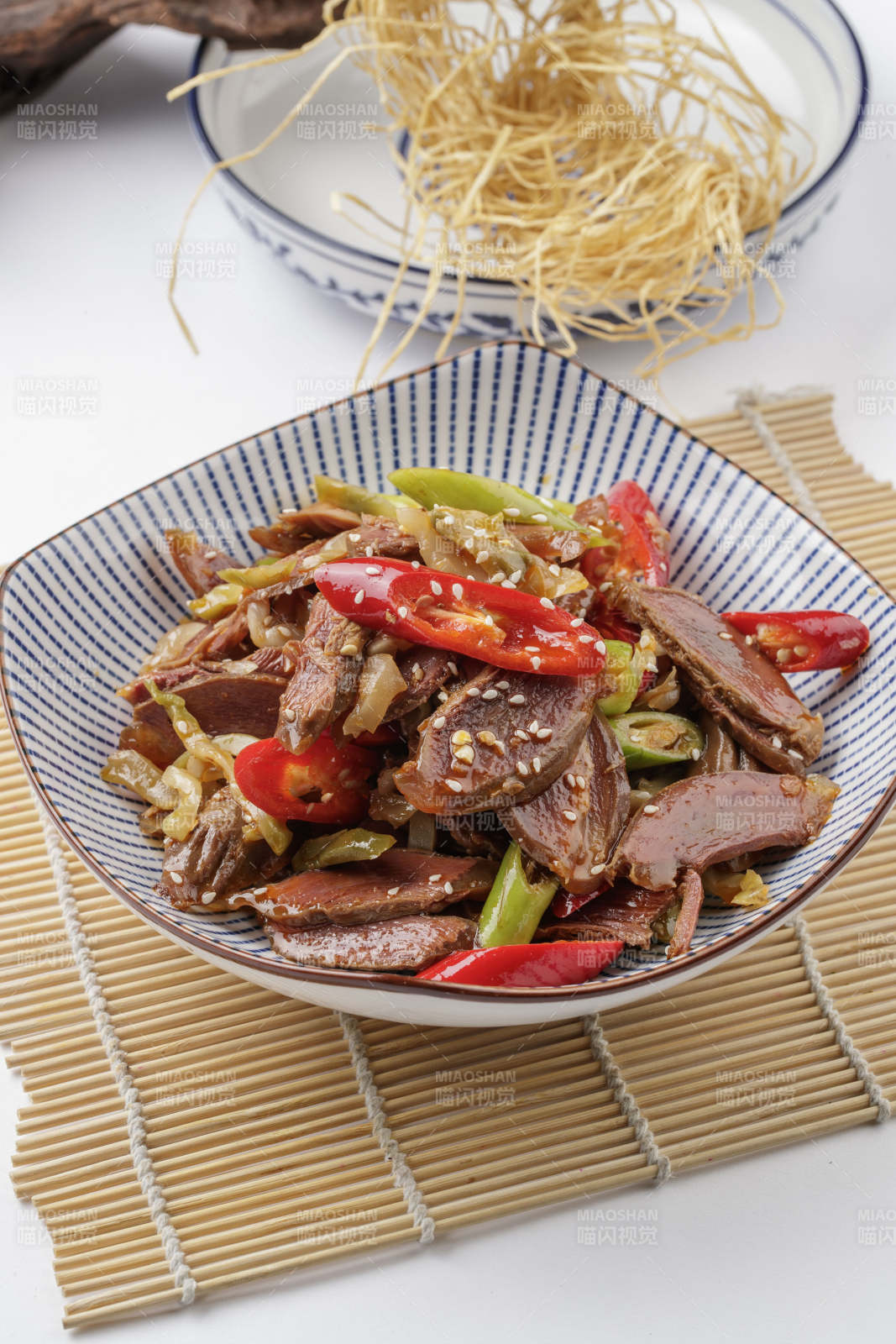 辣炒牛口条牛舌图片