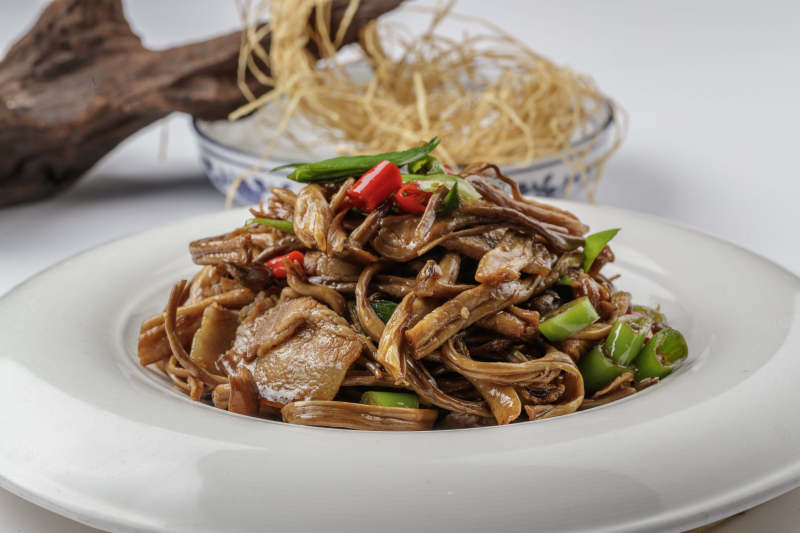 黄花菜炒五花肉图片