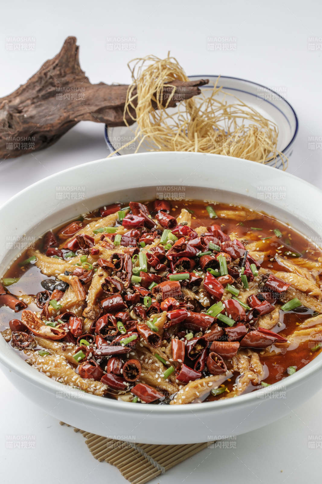 水煮腐竹猪肚丝图片