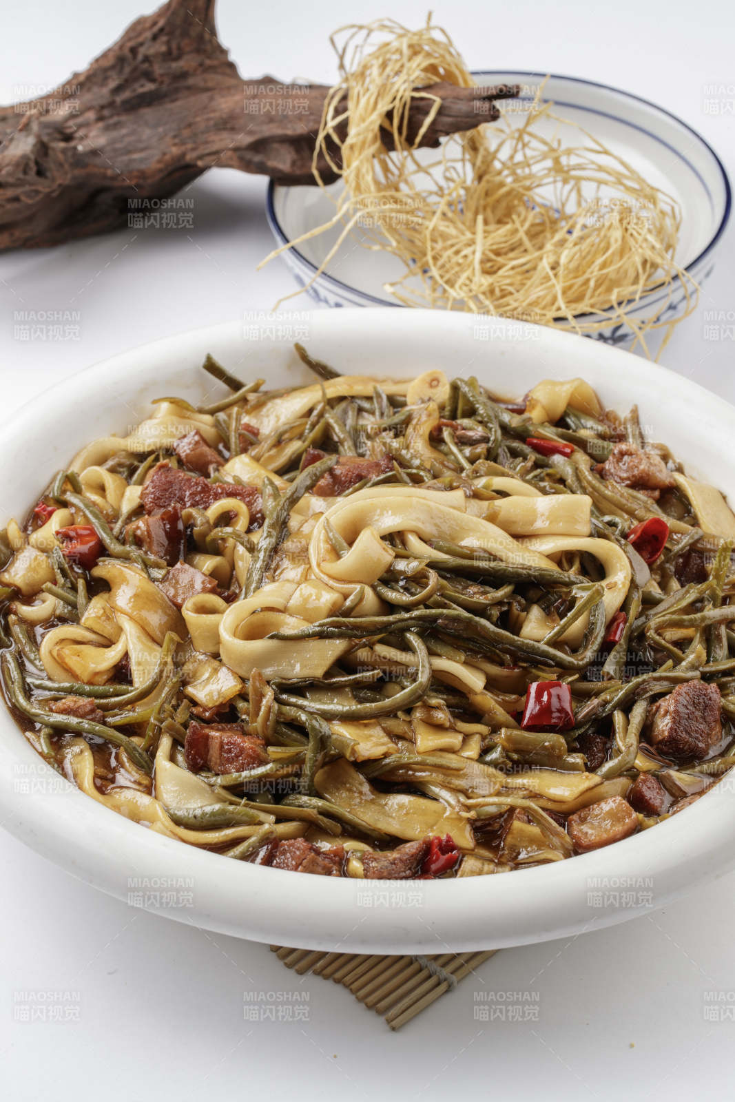 美味农家乱炖图片