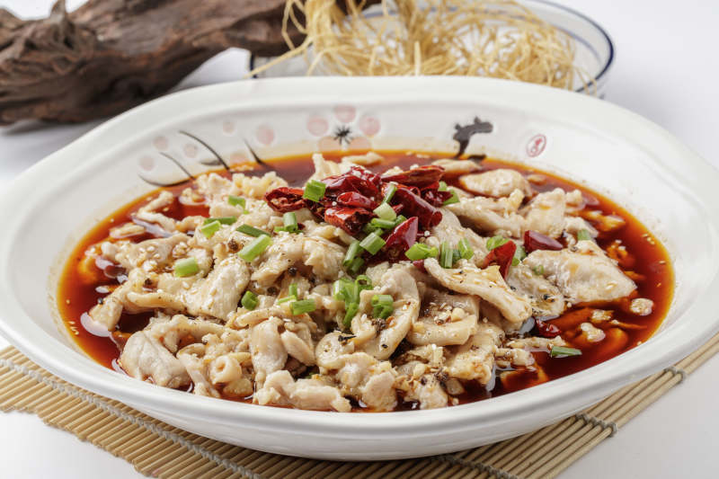 红油水煮鸡片图片