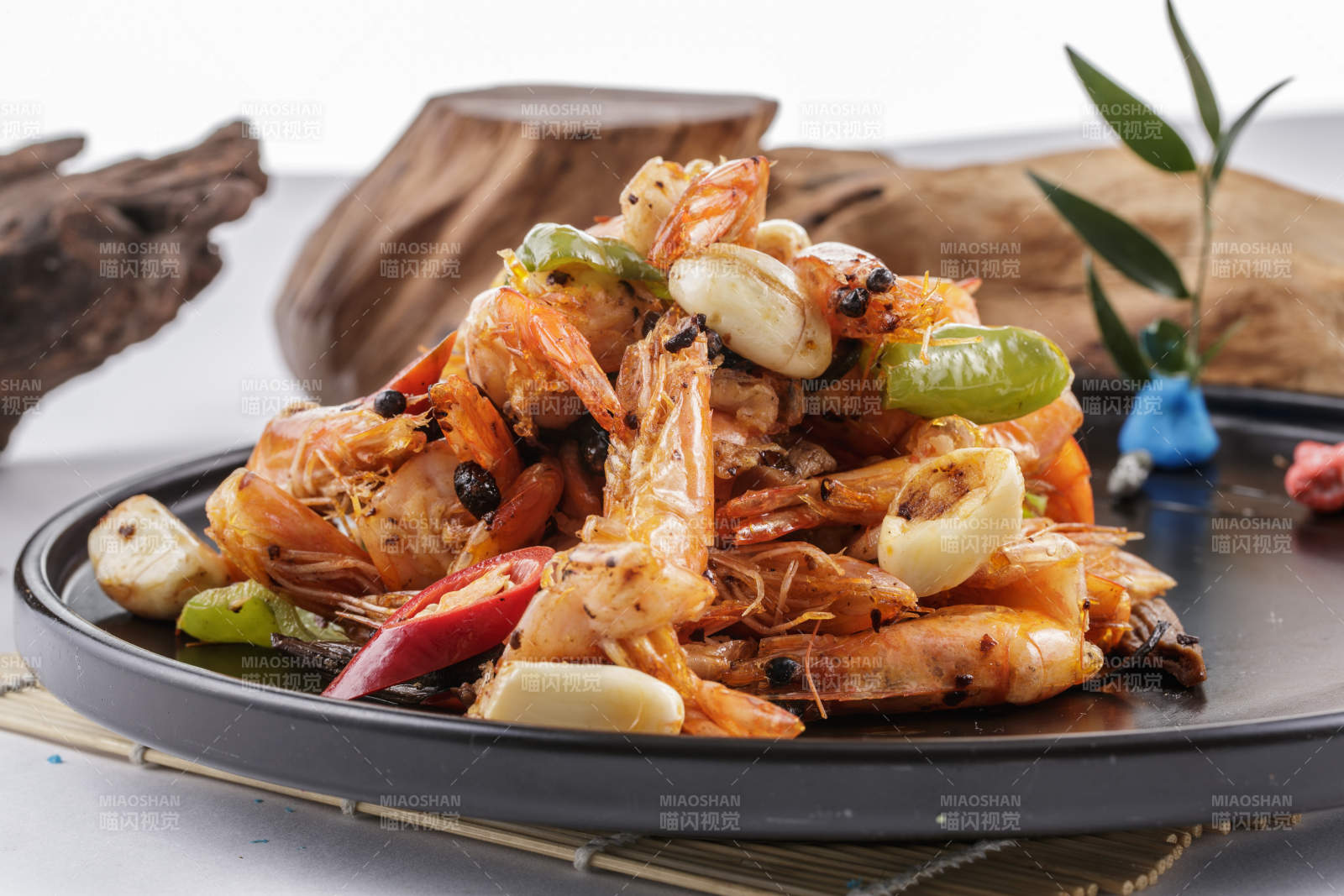 蒜香豆豉小河虾图片