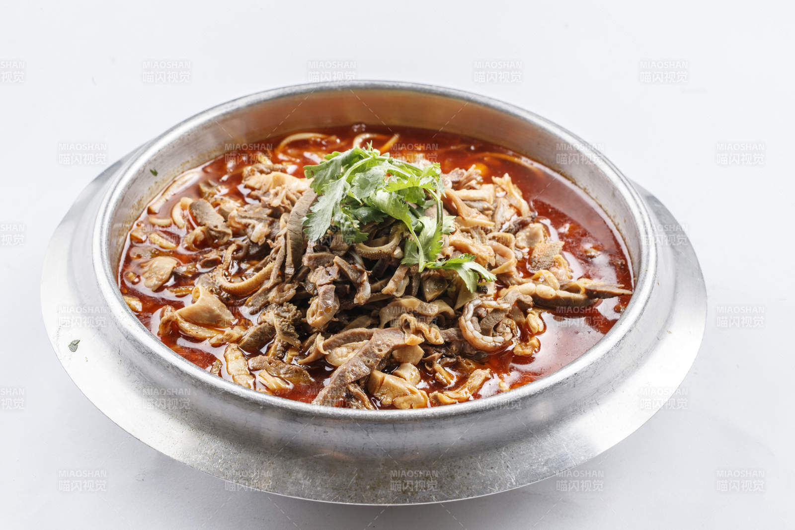 锅仔红油羊杂粉图片