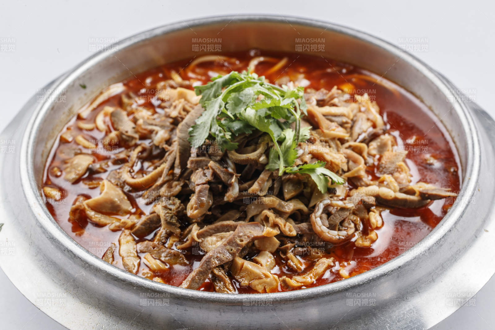 锅仔红油羊杂粉图片