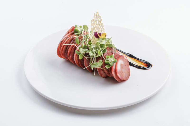 川味熏腊肠切片图片