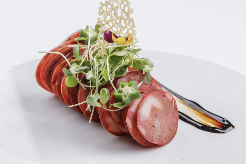 川味熏腊肠切片图片