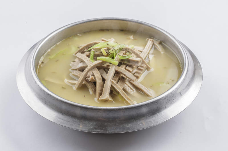 锅仔浓汤烟熏豆腐干图片