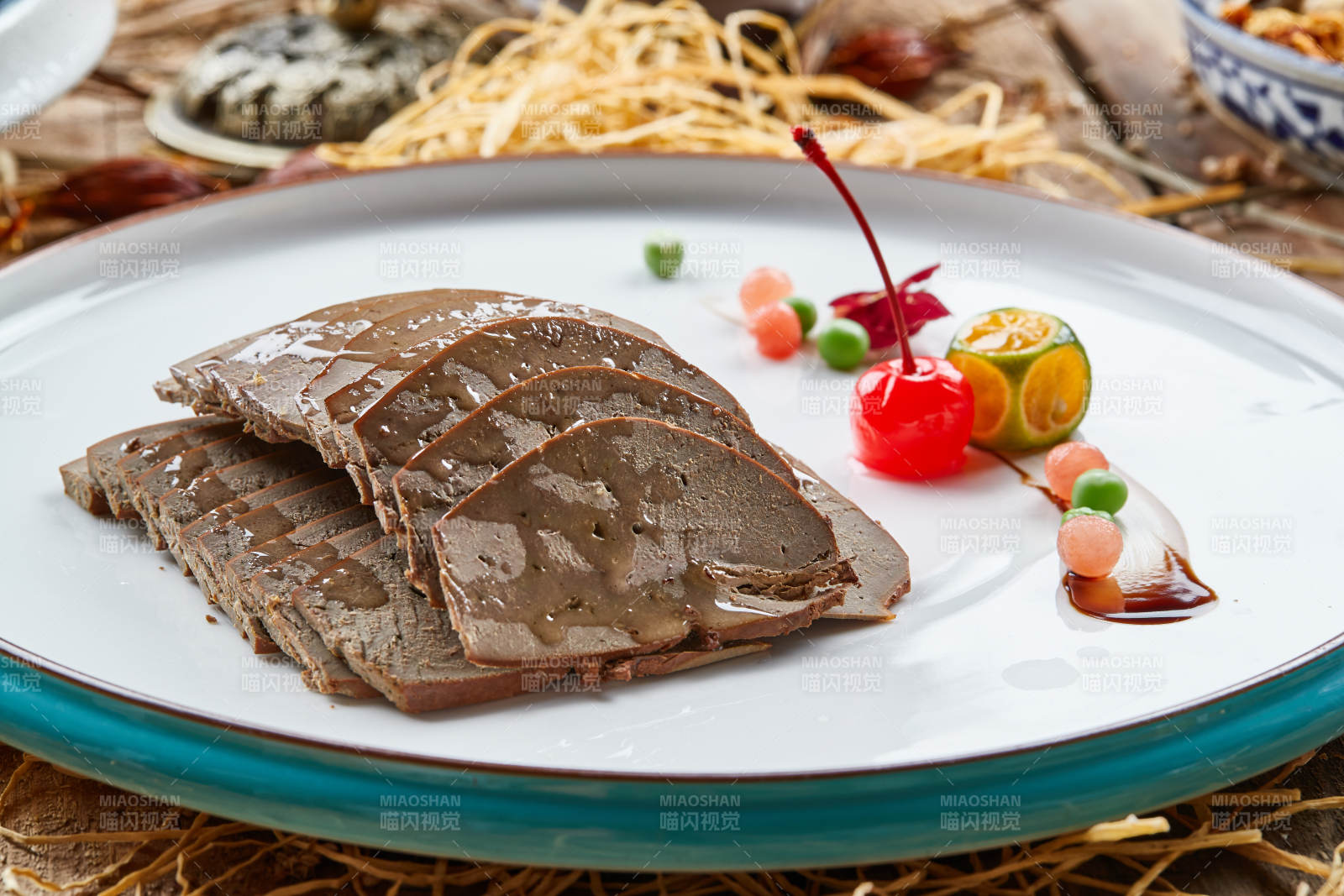 名目卤猪肝图片