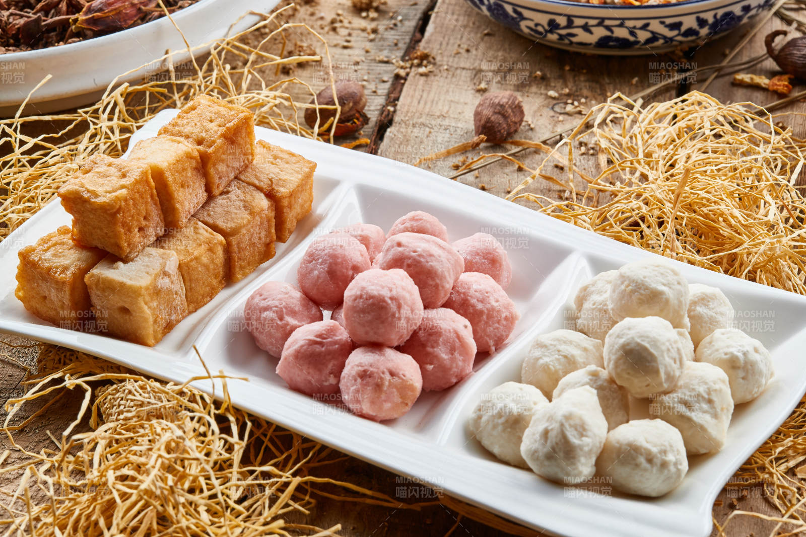 火锅食材鱼丸虾丸鱼豆腐三拼图片