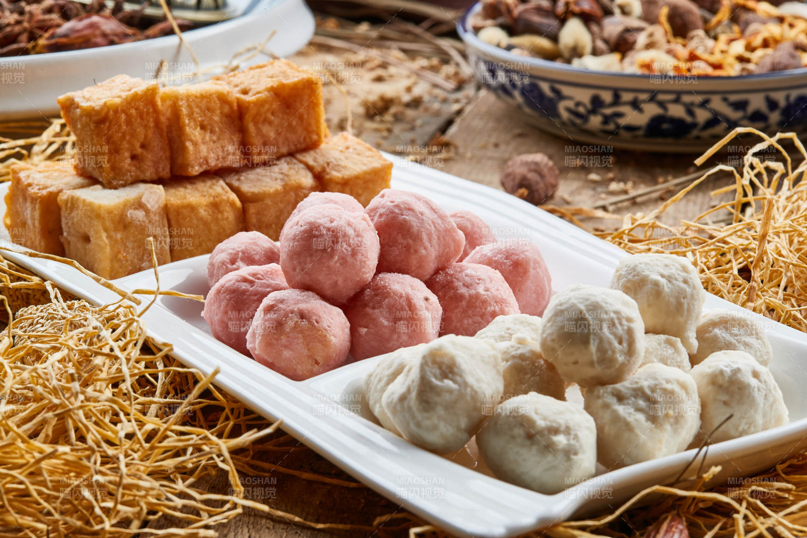 火锅食材鱼丸虾丸鱼豆腐三拼图片