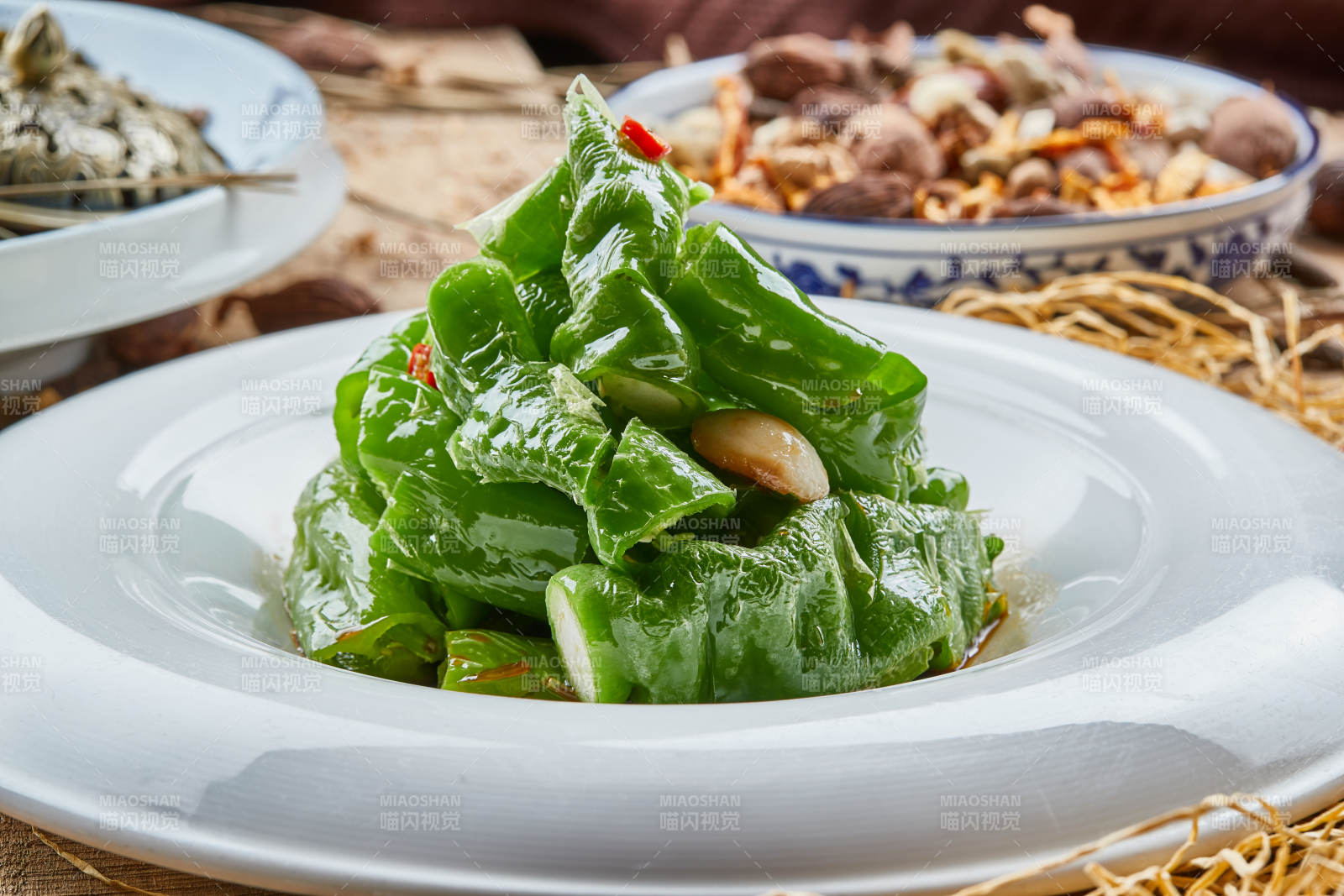 蒜香生淹螺丝椒青辣椒图片