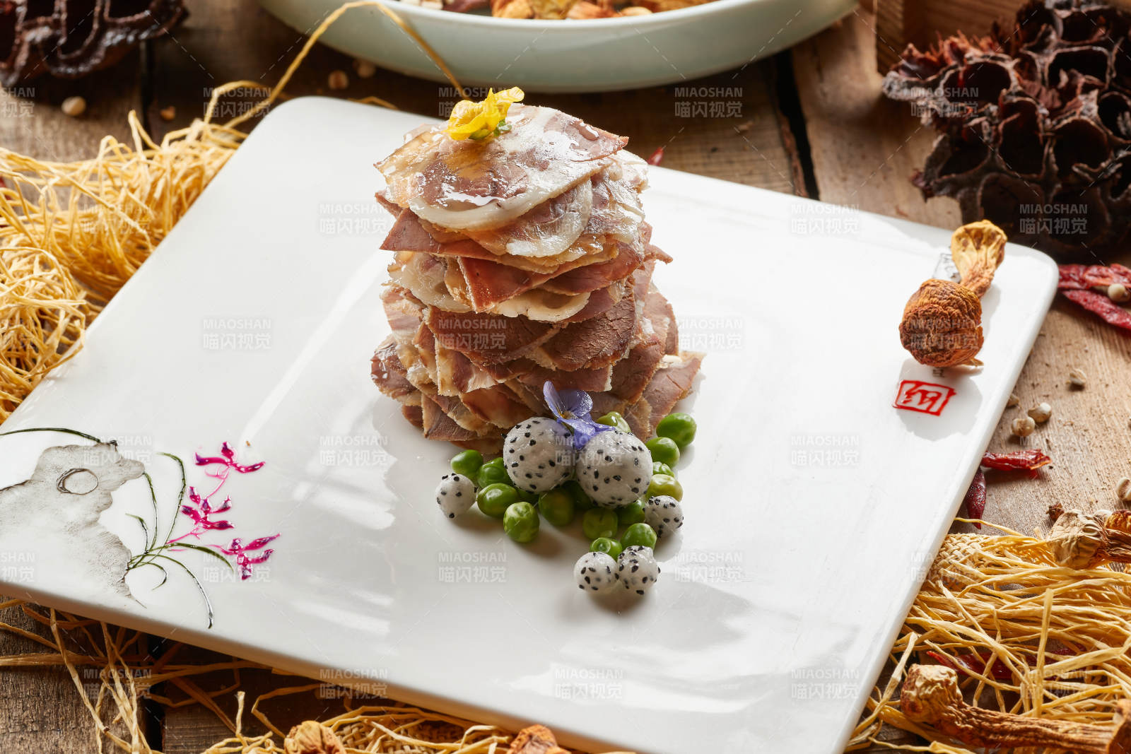 冷切千层熏肉片图片