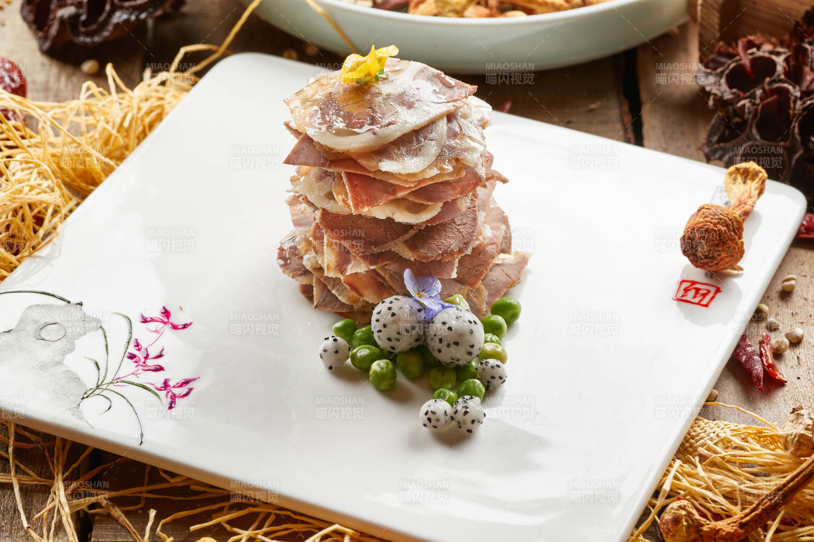 冷切千层熏肉片图片