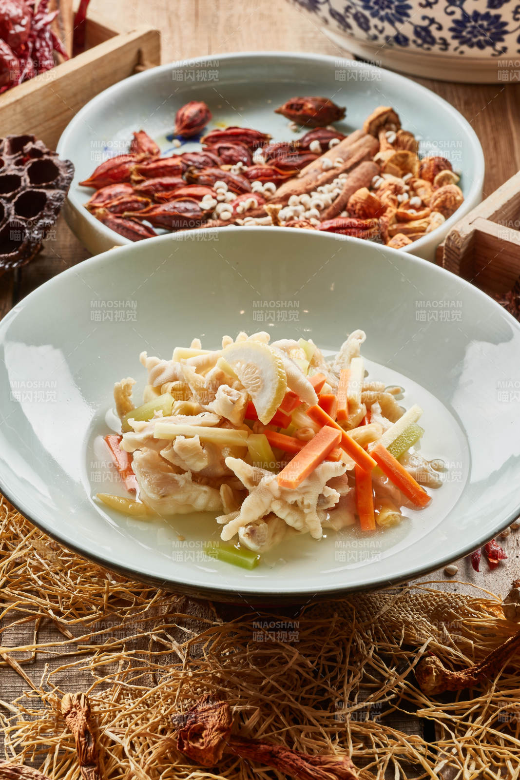 美味柠檬泡椒凤爪图片