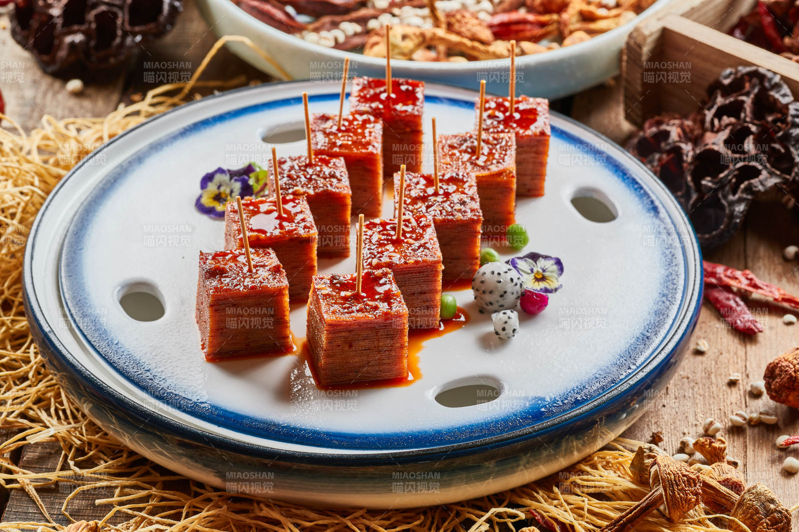 牙签红油千张皮辣豆皮图片