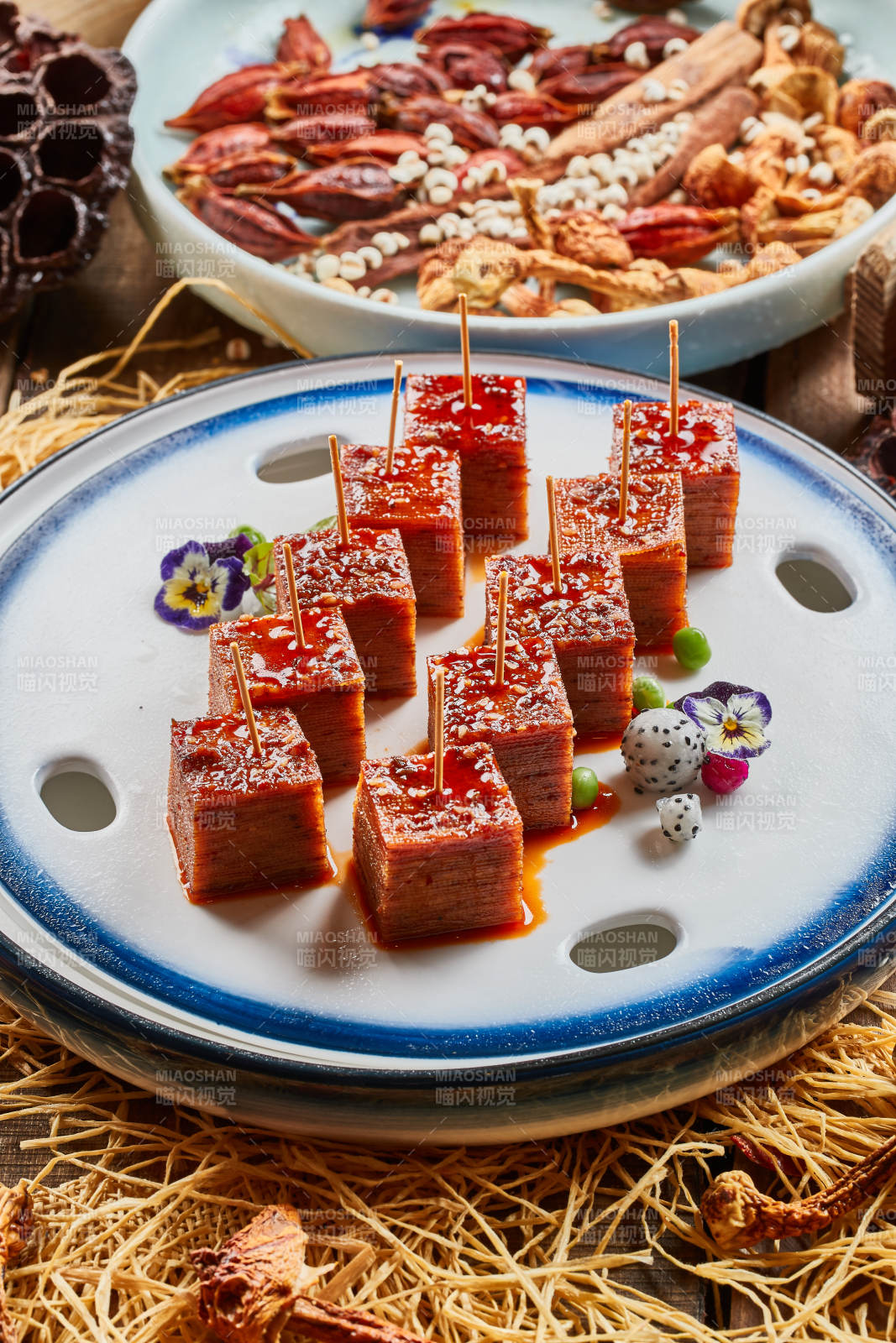 牙签红油千张皮辣豆皮图片