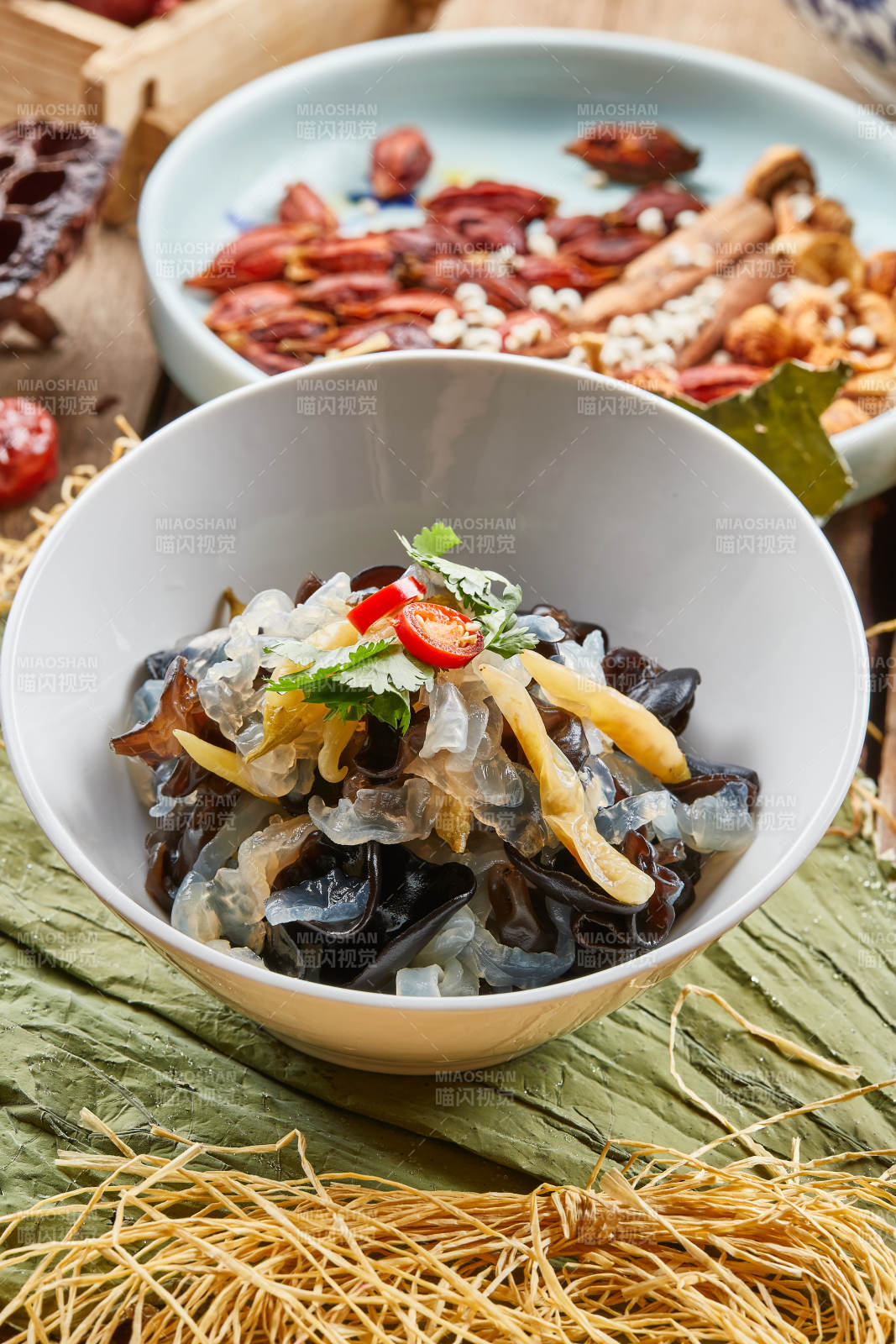 泡椒木耳海蜇皮图片