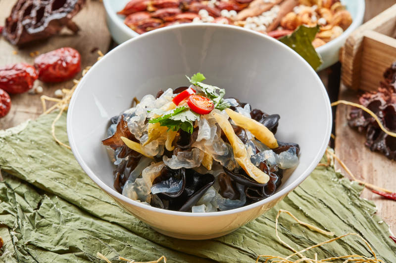 泡椒木耳海蜇皮图片