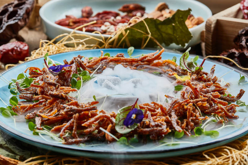 香椿豆苗油炸鱼丝图片