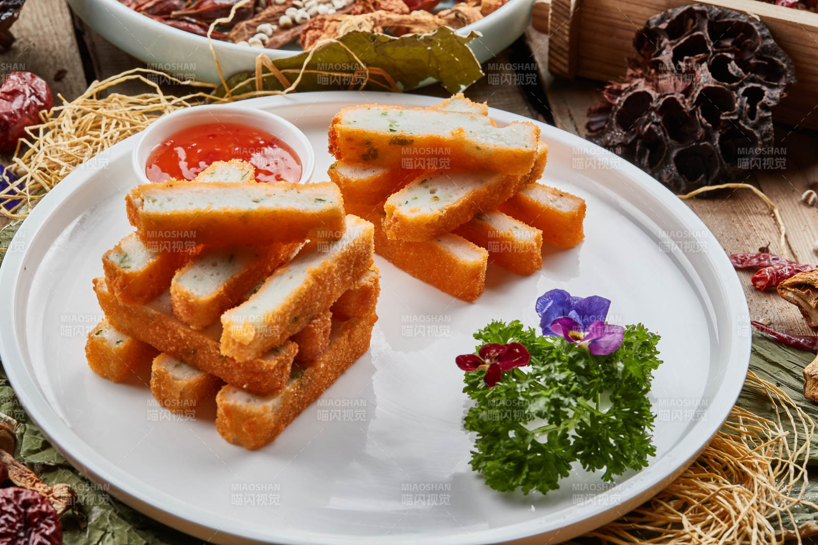 油炸鱼薯泥条图片