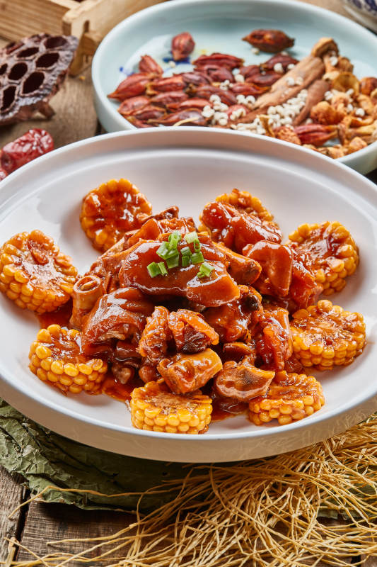 农家黄酱闷猪手图片