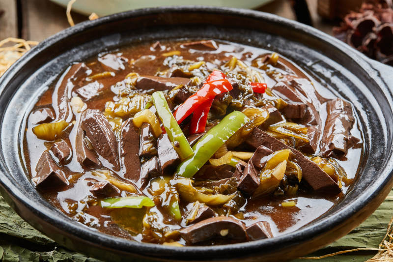 酸汤鸭血粉丝煲图片