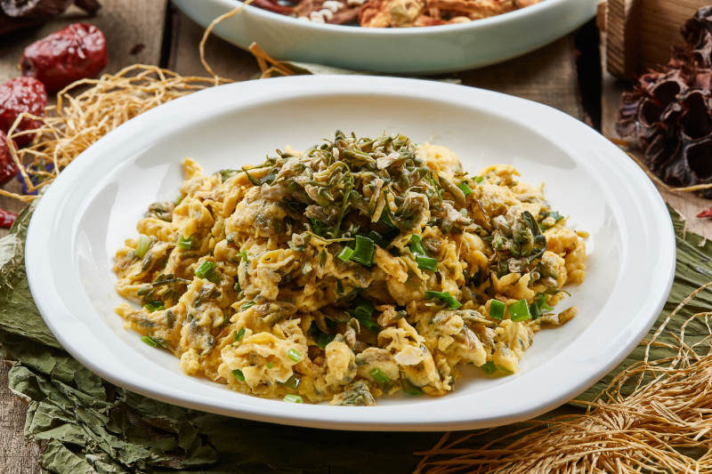 梅干菜炒鸡蛋图片