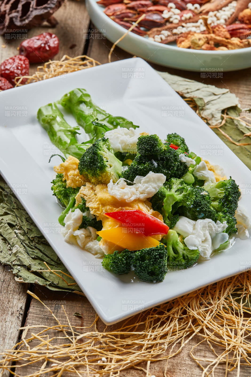 芙蓉蛋炒西蓝花图片