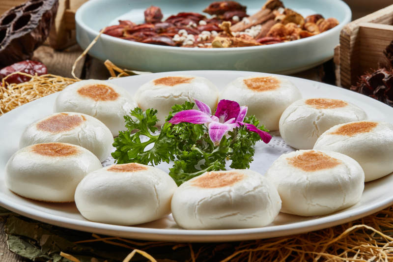 烘焙酱肉锅盔图片