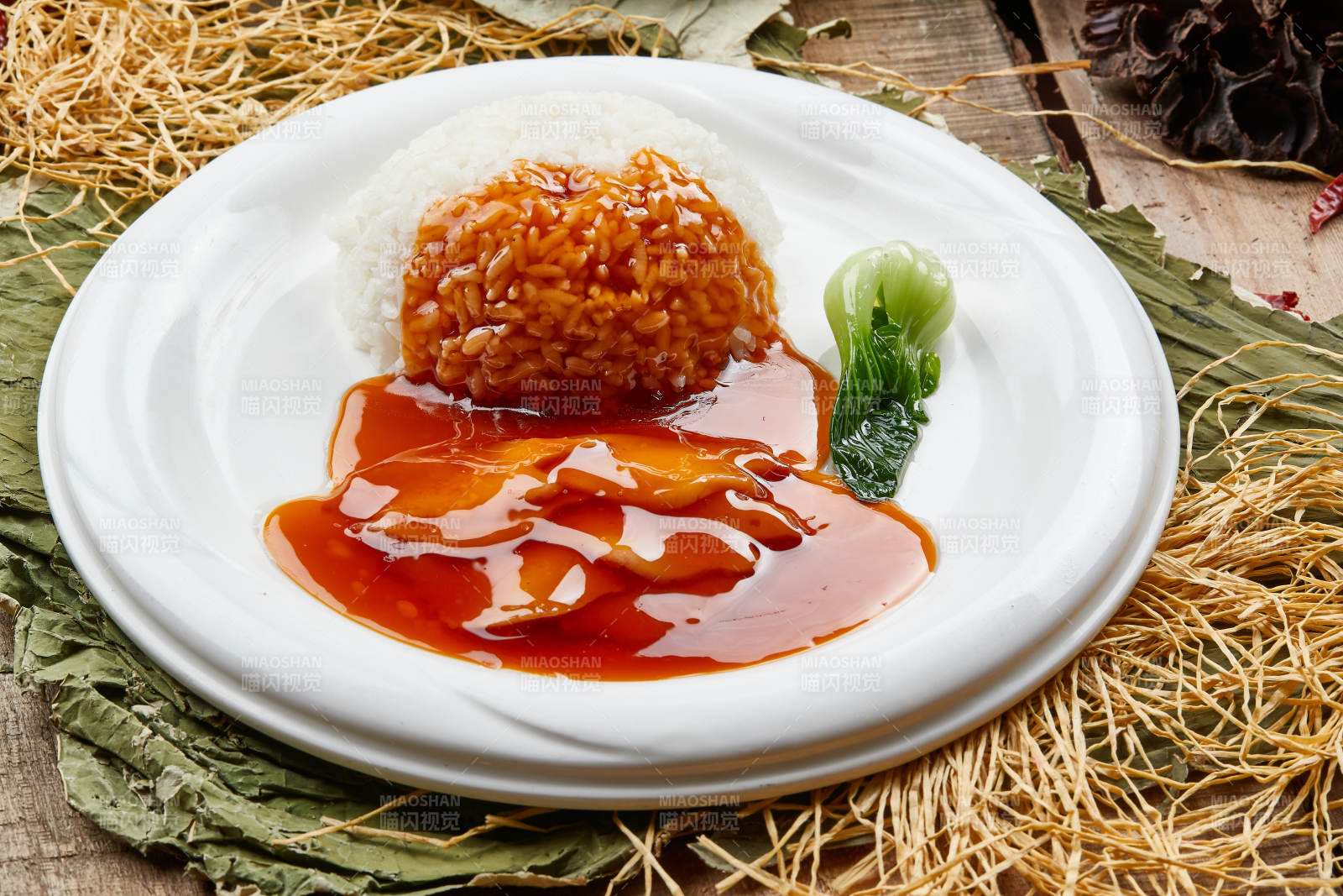 捞汁杏鲍菇饭图片