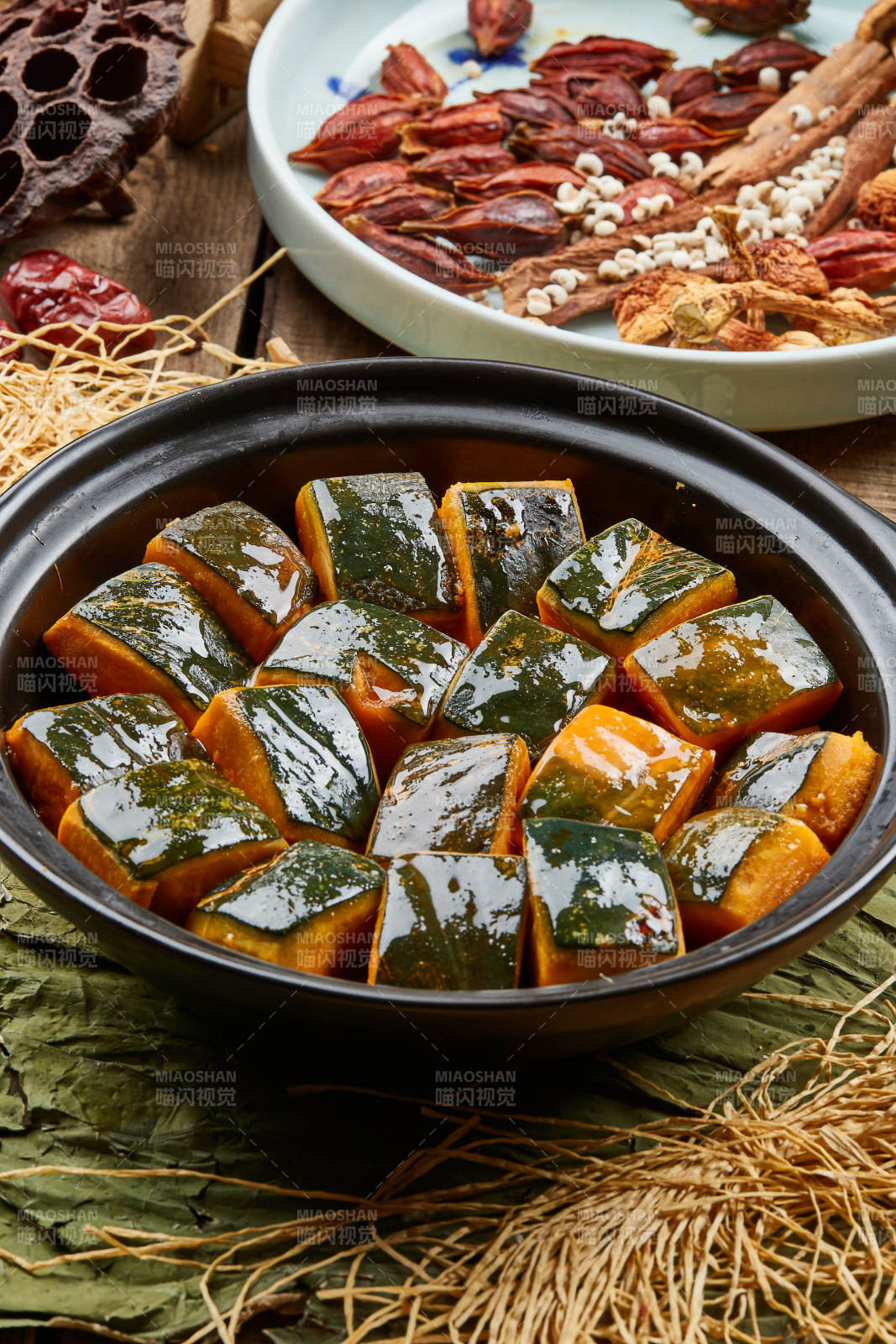 砂锅蜜汁金瓜图片