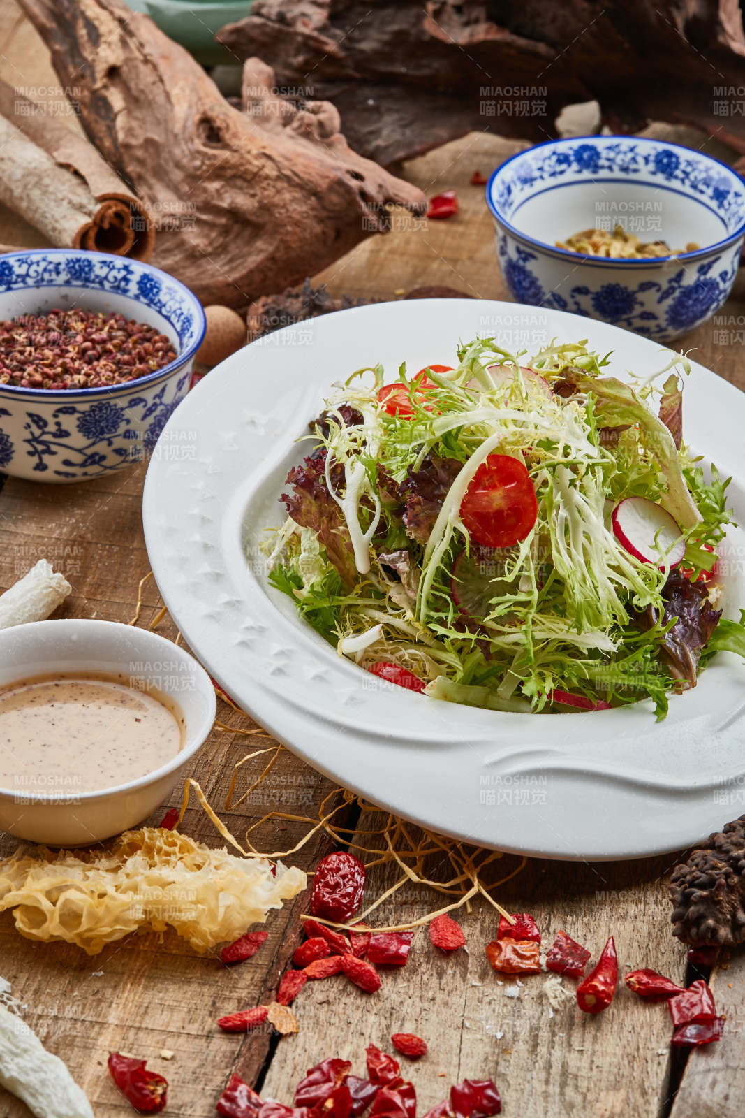 凉菜炝拌苦菊图片